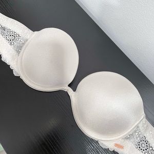 Strapless PINK Victoria’s Secret bra!! Need it off my hands!